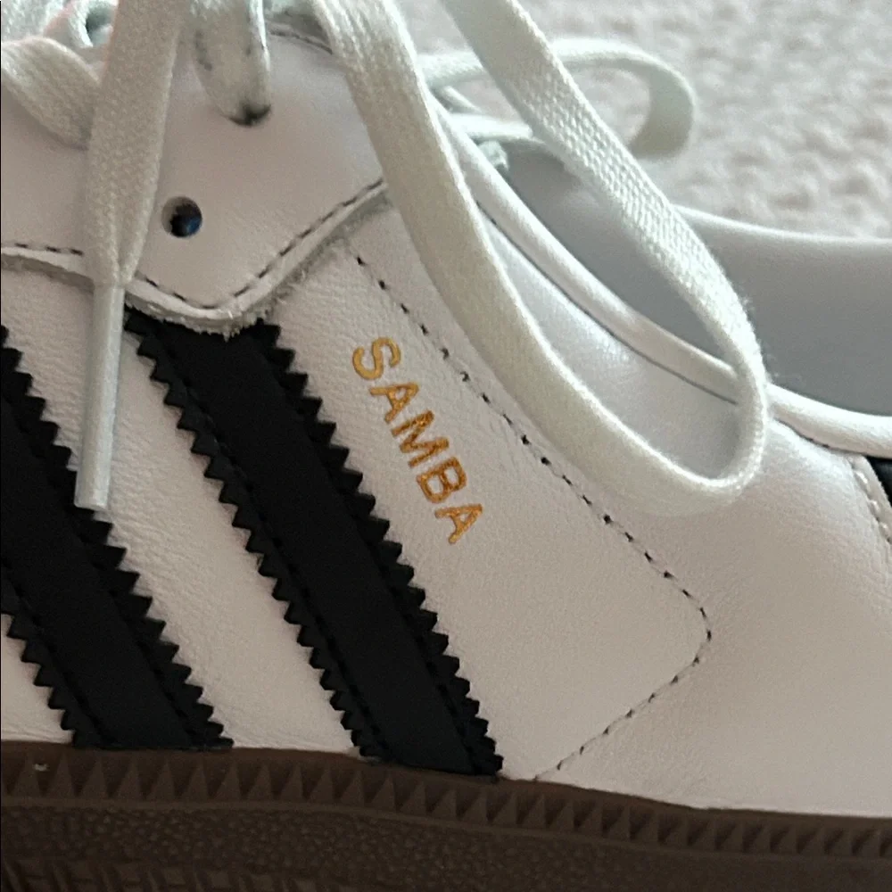 Adidas Classic Samba Sneakers - Picture 6 of 11